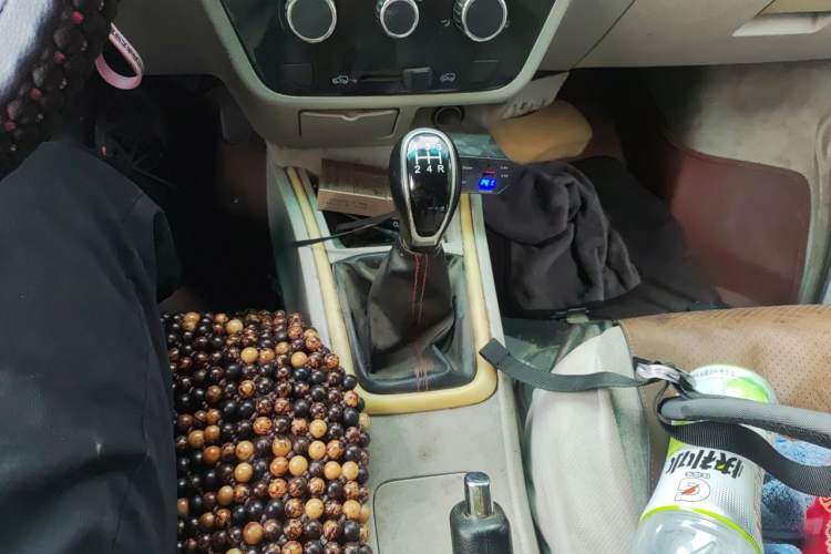 Used Jinbei New Hiace X30L  Gear Lever