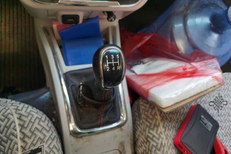 Used Jinbei New Hiace X30L 2021 1.5L Wealth Edition Bus Non-Air-Conditioned China VI Standard SWC15M Gear Lever