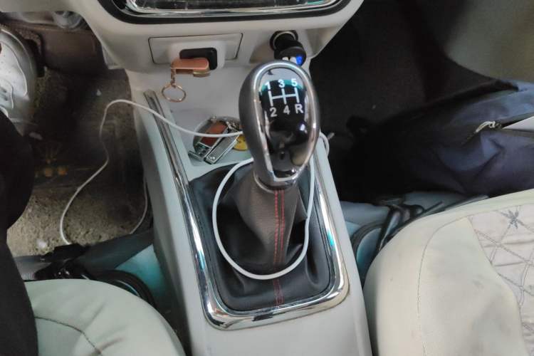Used Jinbei New Hiace X30L 2021 1.5L Wealth Edition Bus Non-Air-Conditioned China VI Standard SWC15M Gear Lever
