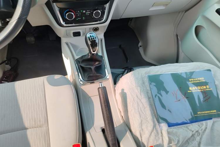 Used Jinbei New Hiace X30L 2021 1.5L Wealth Edition Bus Non-Air-Conditioned China VI Standard SWC15M Gear Lever