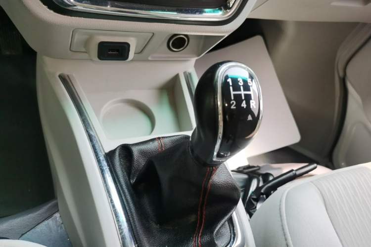 Used Jinbei New Hiace X30L 2021 1.5L Wealth Edition Bus Non-Air-Conditioned China VI Standard SWC15M Gear Lever