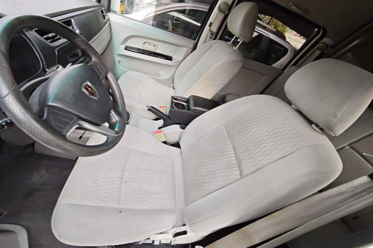 Used Jinbei New Hiace X30L 2021 1.5L Wealth Van Non-Air-Conditioned Version China VI Standard SWC15M Interior 1