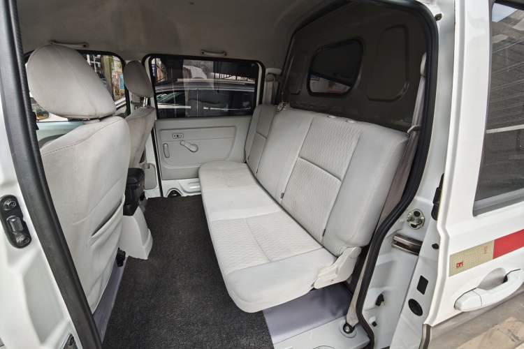 Used Jinbei New Hiace X30L 2021 1.5L Wealth Van Non-Air-Conditioned Version China VI Standard SWC15M Interior 2