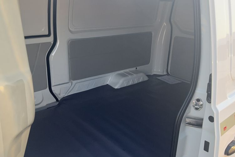 Used Jinbei New Hiace X30L 2021 1.5L Wealth Central Air Conditioning Edition Van China VI Standard SWC15M Interior 4