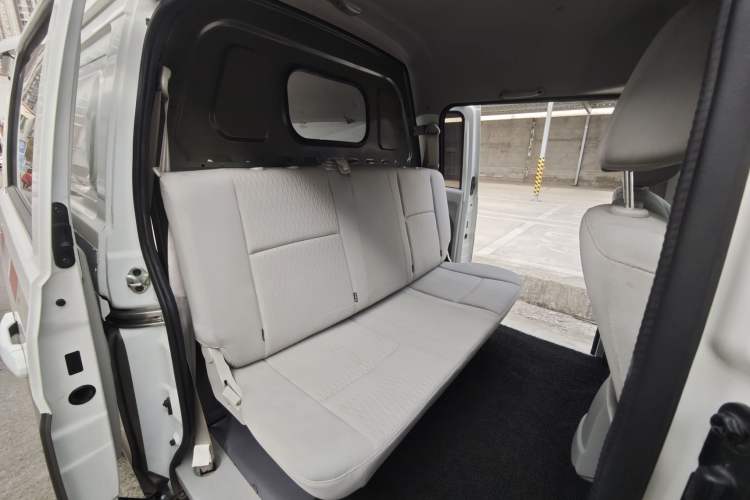 Used Jinbei New Hiace X30L 2021 1.5L Wealth Van Non-Air-Conditioned Version China VI Standard SWC15M Interior 6
