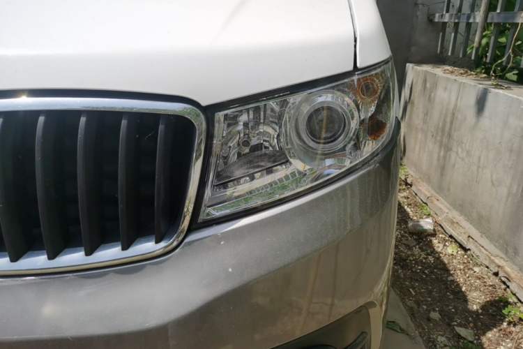Used Jinbei New Hiace X30L 2021 1.5L Wealth Edition Bus Non-Air-Conditioned China VI Standard SWC15M Left Front Headlight