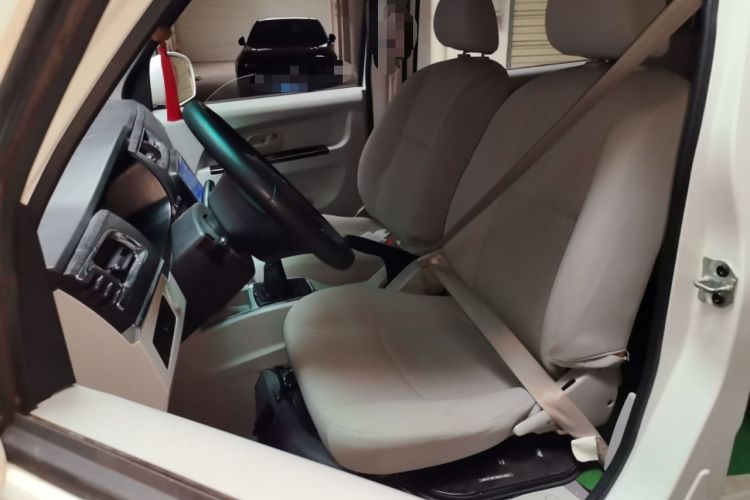 Used Jinbei New Hiace X30L 2021 1.5L Wealth Van Non-Air-Conditioned Version China VI Standard SWC15M Left Front Seat