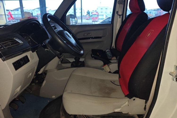 Used Jinbei New Hiace X30L 2021 1.5L Wealth Edition Bus Non-Air-Conditioned China VI Standard SWC15M Left Front Seat
