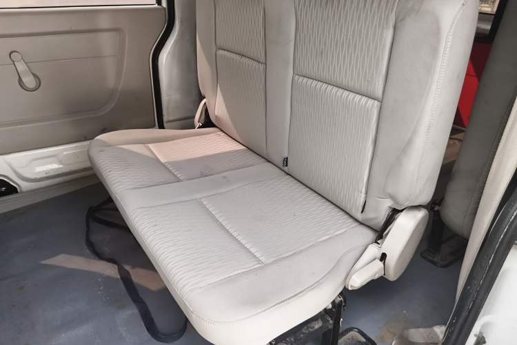 Used Jinbei New Hiace X30L 2021 1.5L Wealth Central Air Conditioning Version Coach China VI Standard SWC15M Left Rear Seat