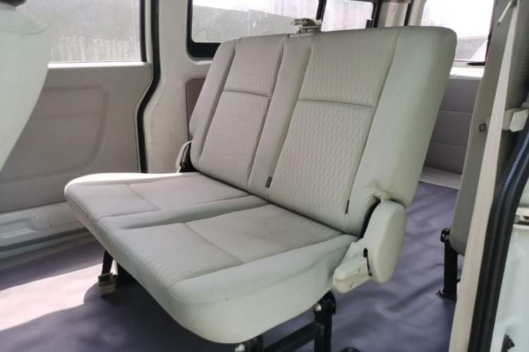 Used Jinbei New Hiace X30L 2021 1.5L Wealth Edition Bus Non-Air-Conditioned China VI Standard SWC15M Left Rear Seat