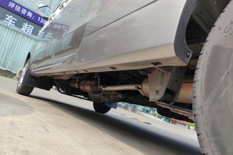 Used Jinbei New Hiace X30L 2021 1.5L Wealth Edition Bus Non-Air-Conditioned China VI Standard SWC15M Left Side Sill