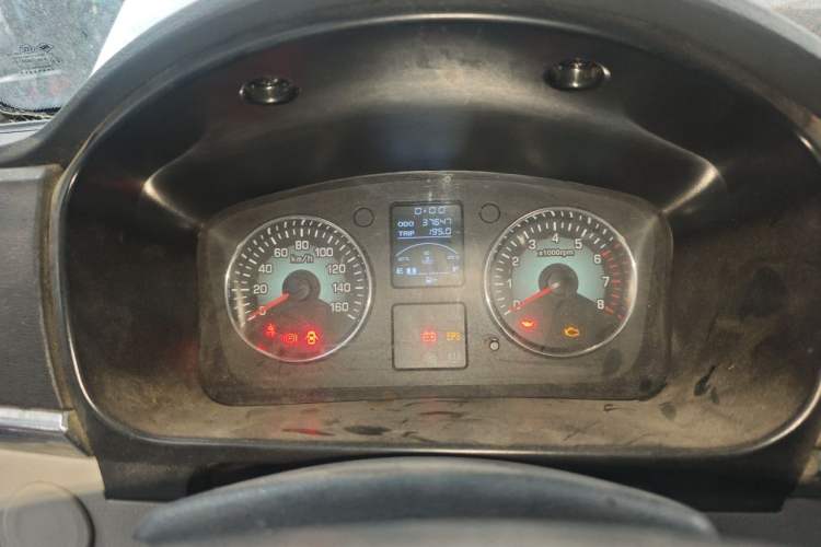 Used Jinbei New Hiace X30L 2021 1.5L Wealth Van Non-Air-Conditioned Version China VI Standard SWC15M Odometer Close Up