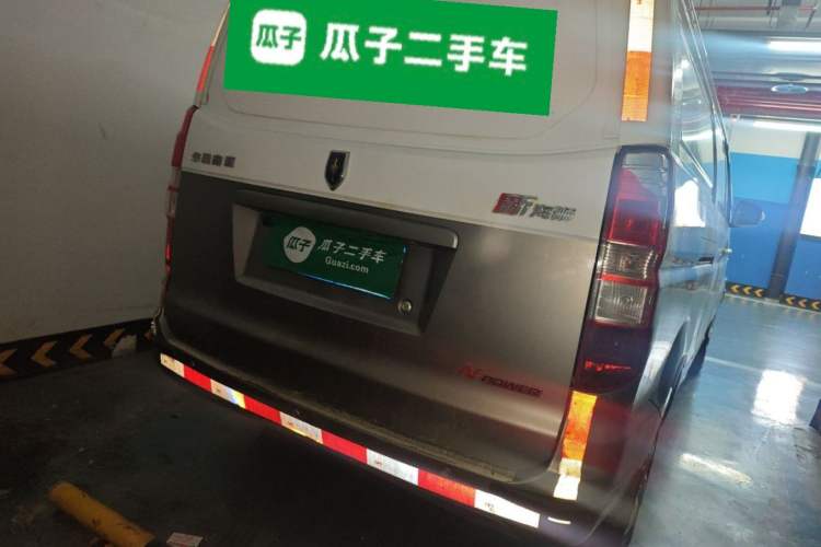 Used Jinbei New Hiace X30L 2021 1.5L Business Van Non-Air-Conditioned Version China VI Standard SWC15M Rear