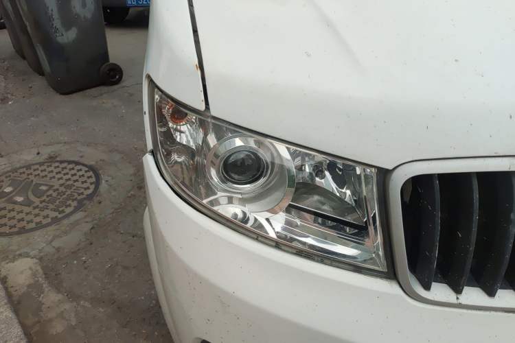 Used Jinbei New Hiace X30L  Right Front Headlight