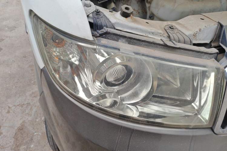 Used Jinbei New Hiace X30L 2021 1.5L Wealth Central Air Conditioning Version Coach China VI Standard SWC15M Right Front Headlight