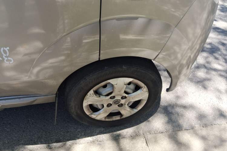 Used Jinbei New Hiace X30L 2021 1.5L Wealth Van Non-Air-Conditioned Version China VI Standard SWC15M Right Front Wheel Hub