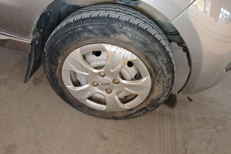 Used Jinbei New Hiace X30L 2021 1.5L Wealth Edition Bus Non-Air-Conditioned China VI Standard SWC15M Right Front Wheel Hub