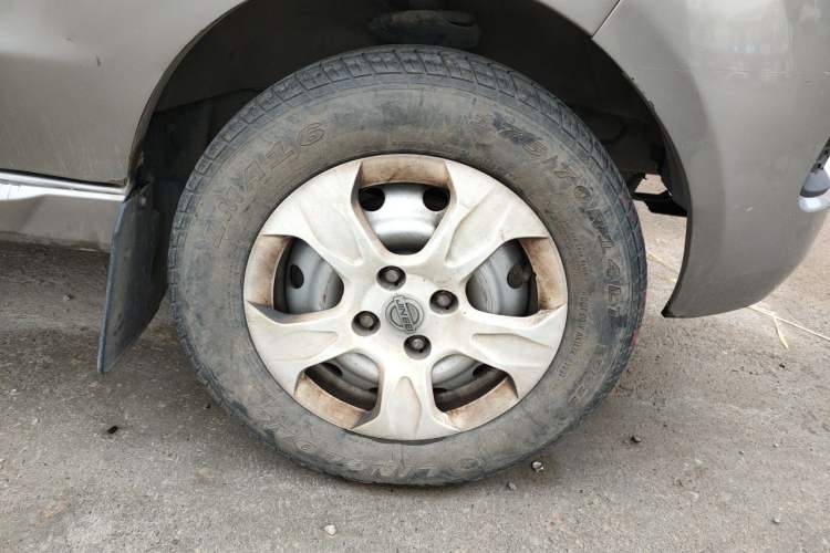 Used Jinbei New Hiace X30L 2021 1.5L Wealth Central Air Conditioning Version Coach China VI Standard SWC15M Right Front Wheel Hub