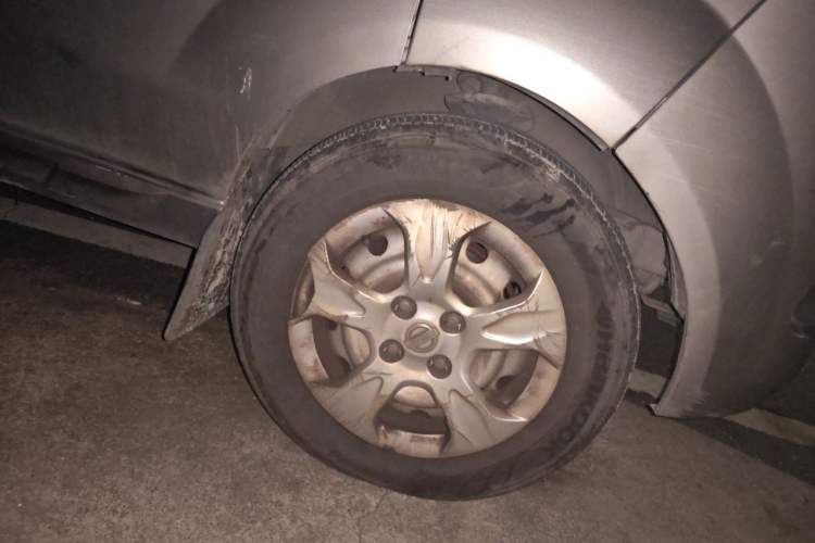 Used Jinbei New Hiace X30L 2021 1.5L Wealth Edition Bus Non-Air-Conditioned China VI Standard SWC15M Right Front Wheel Hub