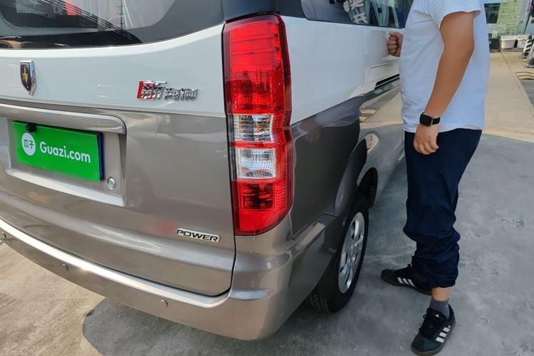 Used Jinbei New Hiace X30L 2021 1.5L Wealth Edition Bus Non-Air-Conditioned China VI Standard SWC15M Right Rear Taillight