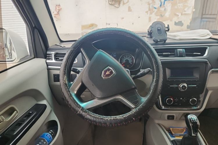 Used Jinbei New Hiace X30L 2021 1.5L Wealth Edition Bus Non-Air-Conditioned China VI Standard SWC15M Steering Wheel