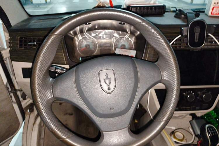 Used Jinbei New Hiace X30L 2021 1.5L Wealth Central Air Conditioning Edition Van China VI Standard SWC15M Steering Wheel