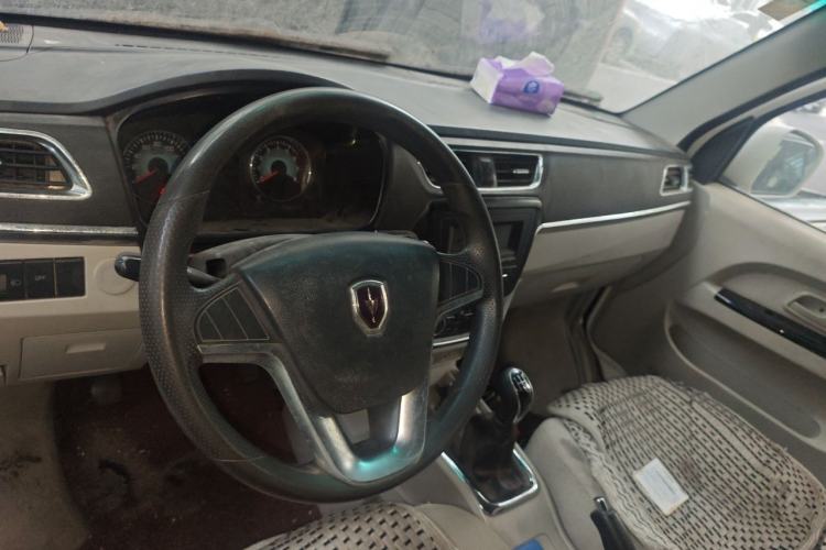 Used Jinbei New Hiace X30L 2021 1.5L Wealth Van Non-Air-Conditioned Version China VI Standard SWC15M Steering Wheel