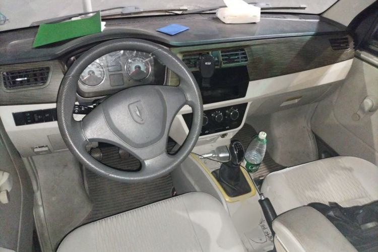 Used Jinbei New Hiace X30L 2021 1.5L Wealth Central Air Conditioning Edition Van China VI Standard SWC15M Center Console