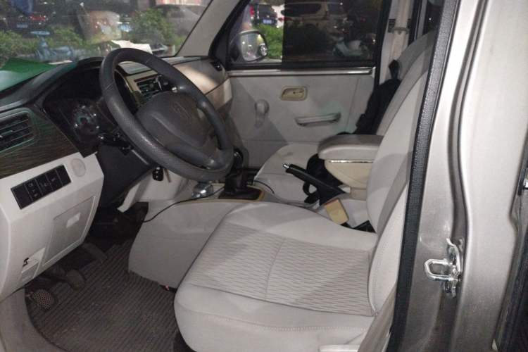 Used Jinbei New Hiace X30L 2021 1.5L Wealth Central Air Conditioning Edition Van China VI Standard SWC15M Left Front Seat