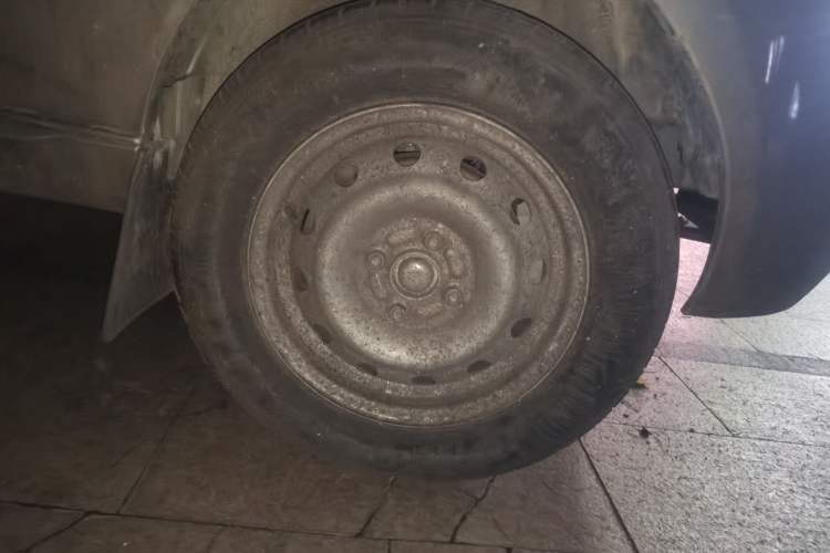 Used Jinbei New Hiace X30L 2021 1.5L Wealth Central Air Conditioning Version Coach China VI Standard SWC15M Right Front Wheel Hub