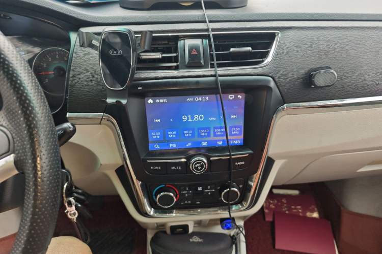 Used Jinbei New Hiace X30L 2022 1.5L Super Enjoyment Edition Air-Conditioning-Free Van China VI Standard SWC15M Audio And AC Panel