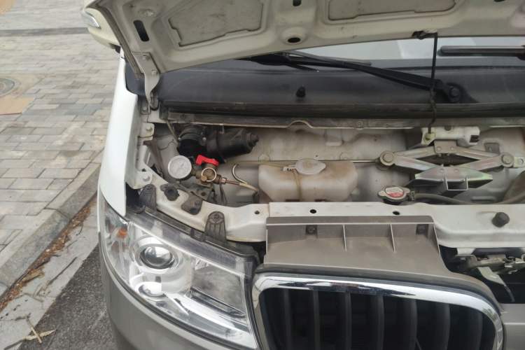 Used Jinbei New Hiace X30L  Engine Bay Right