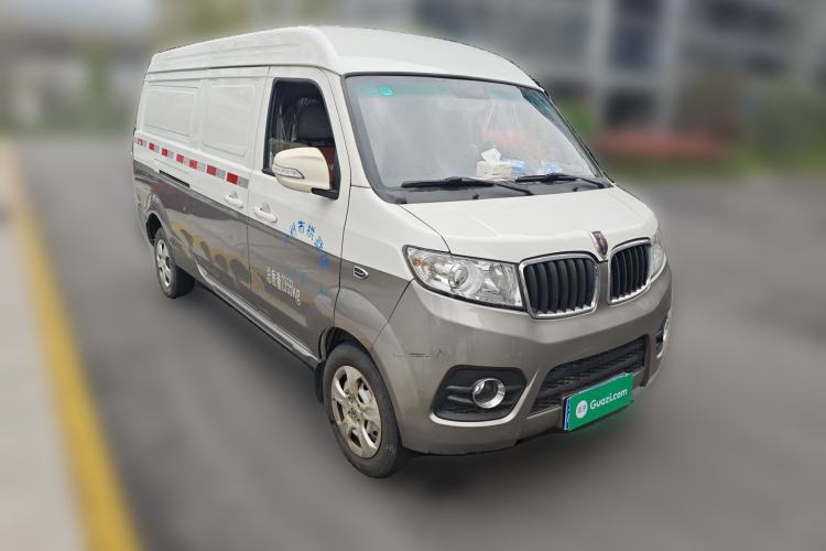 Used Jinbei New Hiace X30L 2022 1.5L Super Enjoyment Edition Air-Conditioning-Free Van China VI Standard SWC15M Front Right 45 Deg