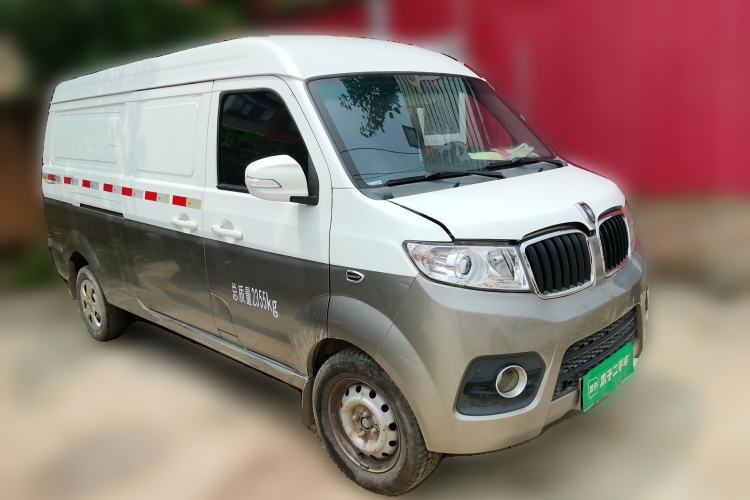 Used Jinbei New Hiace X30L 2022 1.5L Wealth Edition Air-Conditioning-Free Van China VI Standard SWC15M Front Right 45 Deg