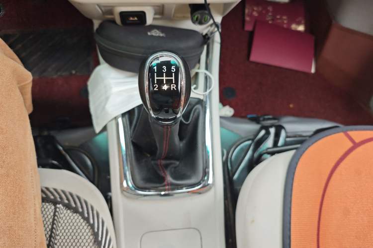 Used Jinbei New Hiace X30L 2022 1.5L Super Enjoyment Edition Air-Conditioning-Free Van China VI Standard SWC15M Gear Lever