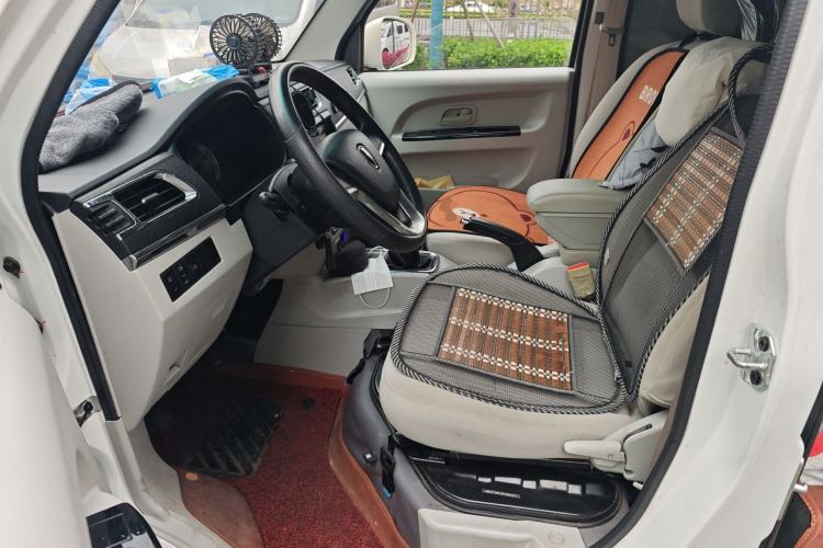 Used Jinbei New Hiace X30L 2022 1.5L Super Enjoyment Edition Air-Conditioning-Free Van China VI Standard SWC15M Left Front Seat