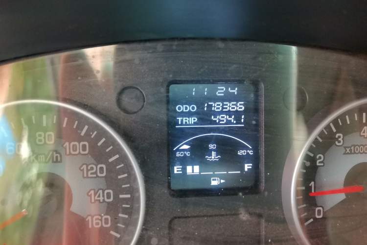 Used Jinbei New Hiace X30L 2022 1.5L Wealth Edition Air-Conditioning-Free Van China VI Standard SWC15M Odometer Close Up