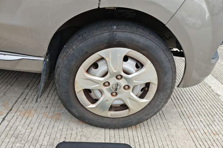 Used Jinbei New Hiace X30L 2022 1.5L Wealth Edition Air-Conditioning-Free Van China VI Standard SWC15M Right Front Wheel Hub