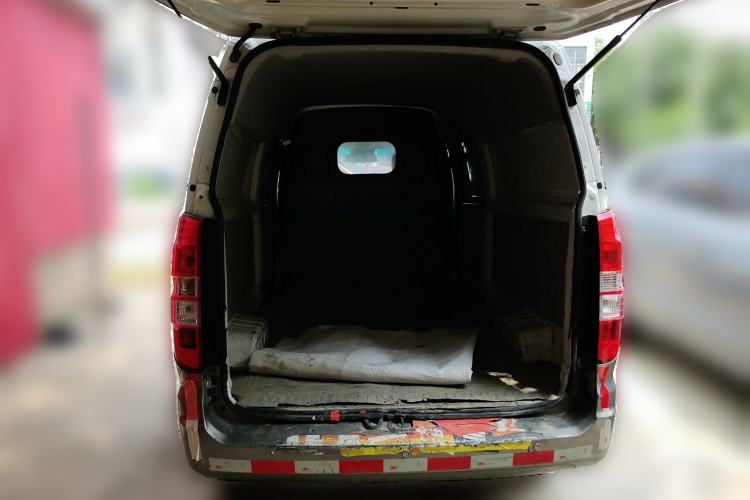 Used Jinbei New Hiace X30L 2022 1.5L Wealth Edition Air-Conditioning-Free Van China VI Standard SWC15M Trunk