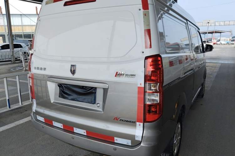 Used Jinbei New Hiace X30L 2022 1.5L Wealth Edition Air-Conditioning-Free Van China VI Standard SWC15M Rear Right 45 Deg