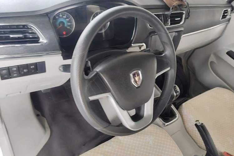 Used Jinbei New Hiace X30L 2022 1.5L Wealth Edition Air-Conditioning-Free Van China VI Standard SWC15M Steering Wheel
