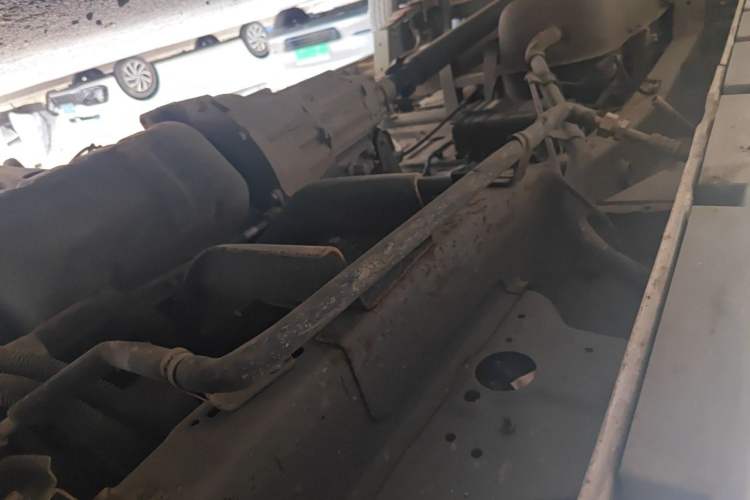 Used Jinbei New Hiace X30L 2022 1.5L Wealth Edition Non-Air-Conditioned Bus China VI Standard SWC15M Chassis Front Right