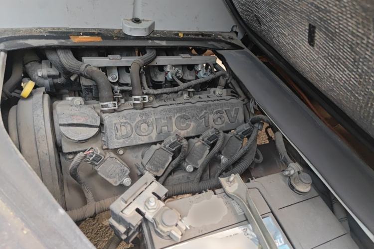 Used Jinbei New Hiace X30L 2022 1.5L Wealth Edition Non-Air-Conditioned Bus China VI Standard SWC15M Engine Bay