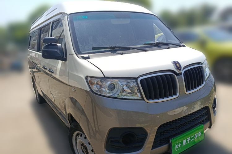 Used Jinbei New Hiace X30L 2022 1.5L Luxury Central Air-Conditioned Coach China VI Standard SWC15M Front Right 45 Deg