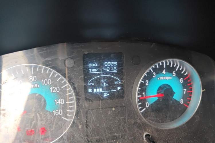 Used Jinbei New Hiace X30L 2022 1.5L Wealth Edition Non-Air-Conditioned Bus China VI Standard SWC15M Odometer Close Up
