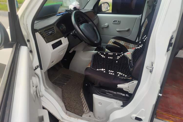 Used Jinbei New Hiace X30L 2022 1.5L Super-Comfort Edition Air-Conditioning-Free Bus China VI Standard SWC15M Driver Seat