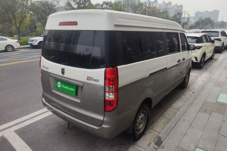 Used Jinbei New Hiace X30L 2022 1.5L Super-Comfort Edition Air-Conditioning-Free Bus China VI Standard SWC15M Rear Right 45 Deg