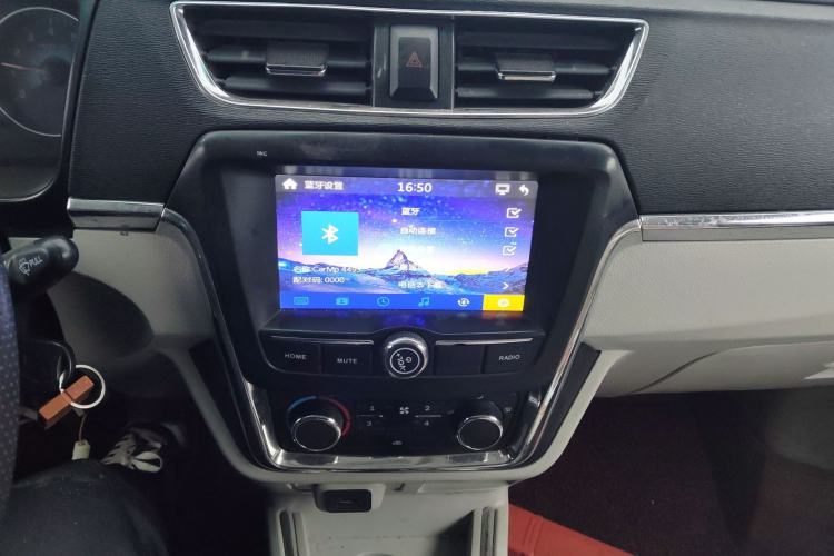 Used Jinbei New Hiace X30L 2022 1.5L Wealth Edition Air-Conditioning-Free Van China VI Standard SWC15M Audio And AC Panel