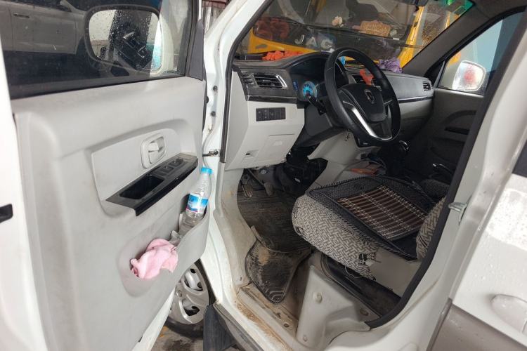 Used Jinbei New Hiace X30L 2022 1.5L Luxury Central Air-Conditioned Coach China VI Standard SWC15M Driver Seat