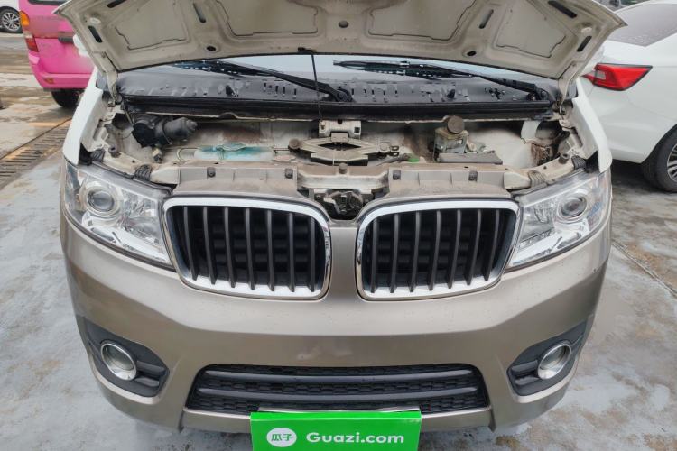 Used Jinbei New Hiace X30L 2022 1.5L Luxury Central Air-Conditioned Coach China VI Standard SWC15M Engine Bay